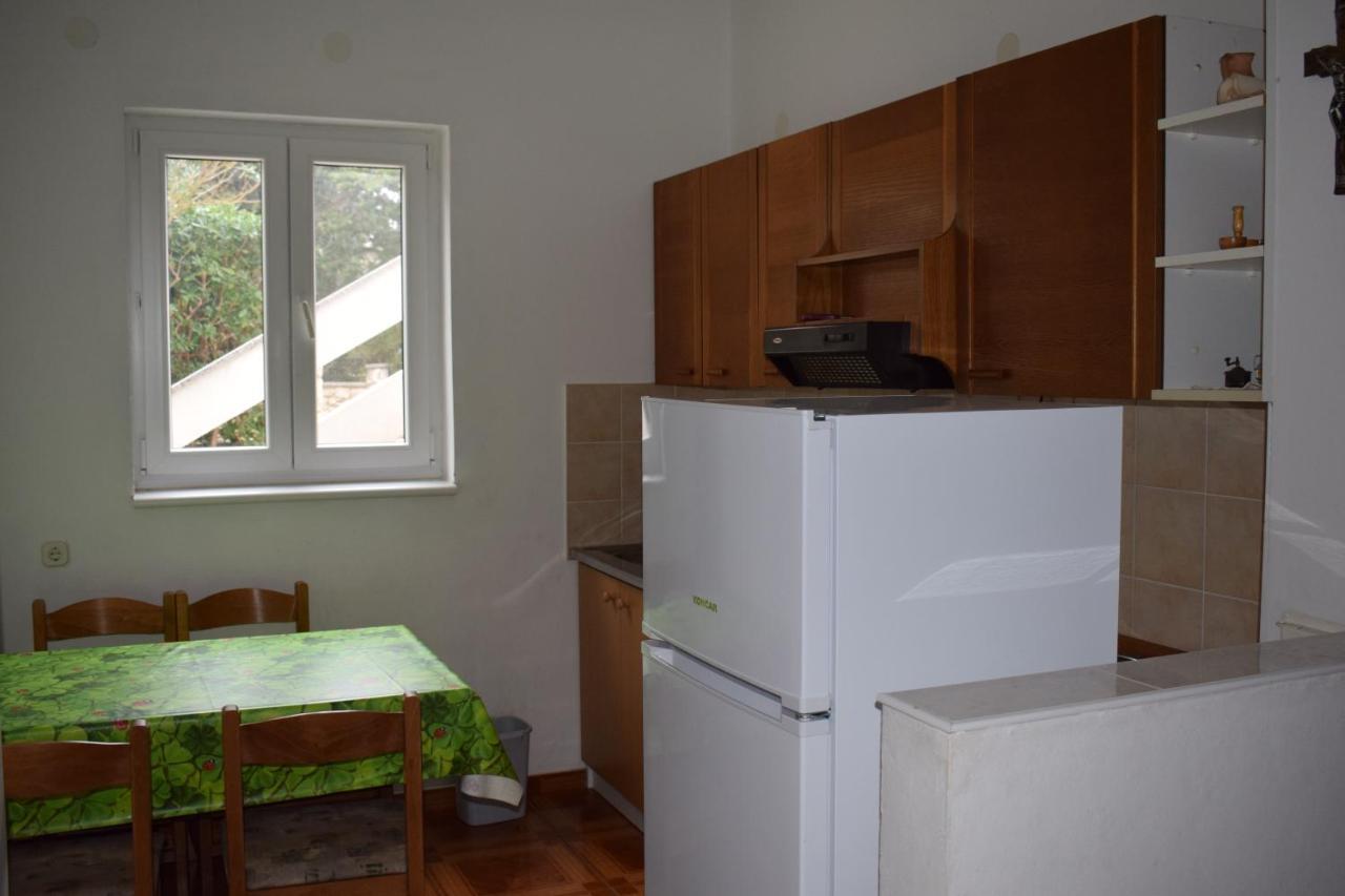 Apartments Loina Новаля Екстериор снимка