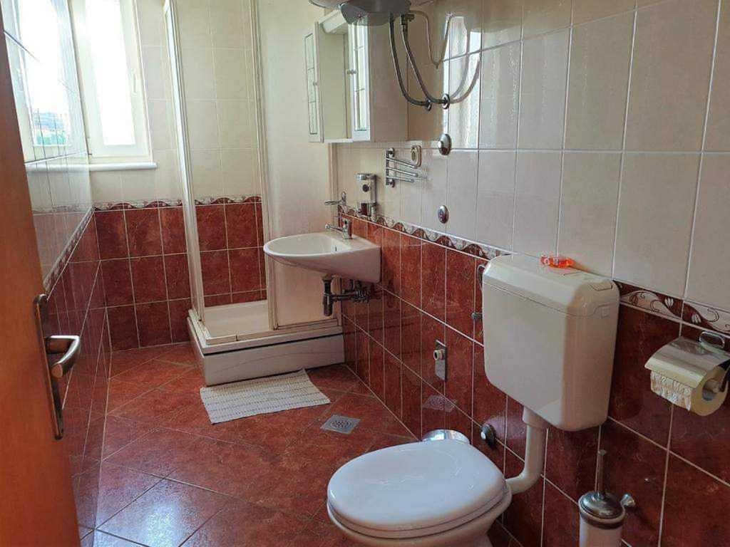 Apartments Loina Новаля Екстериор снимка